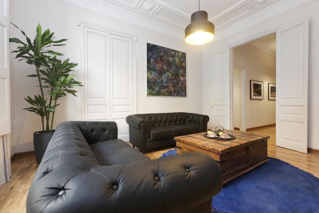 Be Barcelona Plaza Catalunya Apartment Екстериор снимка